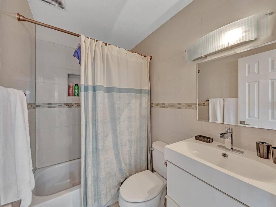 Supervilla - Lakefront - Sunsets, Kayaks, Grill Fort Lauderdale Exterior foto