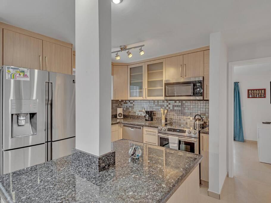 Supervilla - Lakefront - Sunsets, Kayaks, Grill Fort Lauderdale Exterior foto